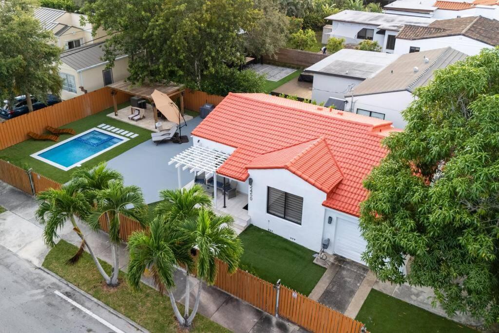 Вилла Luxury Retreat 3B ,2Ba Pool , Coral Gables Center Майами Экстерьер фото