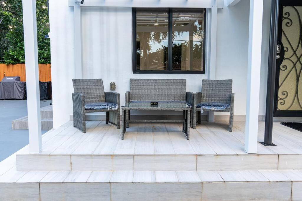 Вилла Luxury Retreat 3B ,2Ba Pool , Coral Gables Center Майами Экстерьер фото