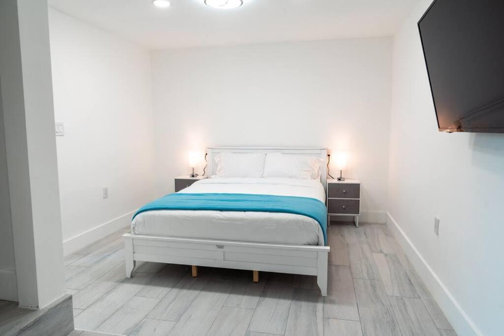Вилла Luxury Retreat 3B ,2Ba Pool , Coral Gables Center Майами Экстерьер фото
