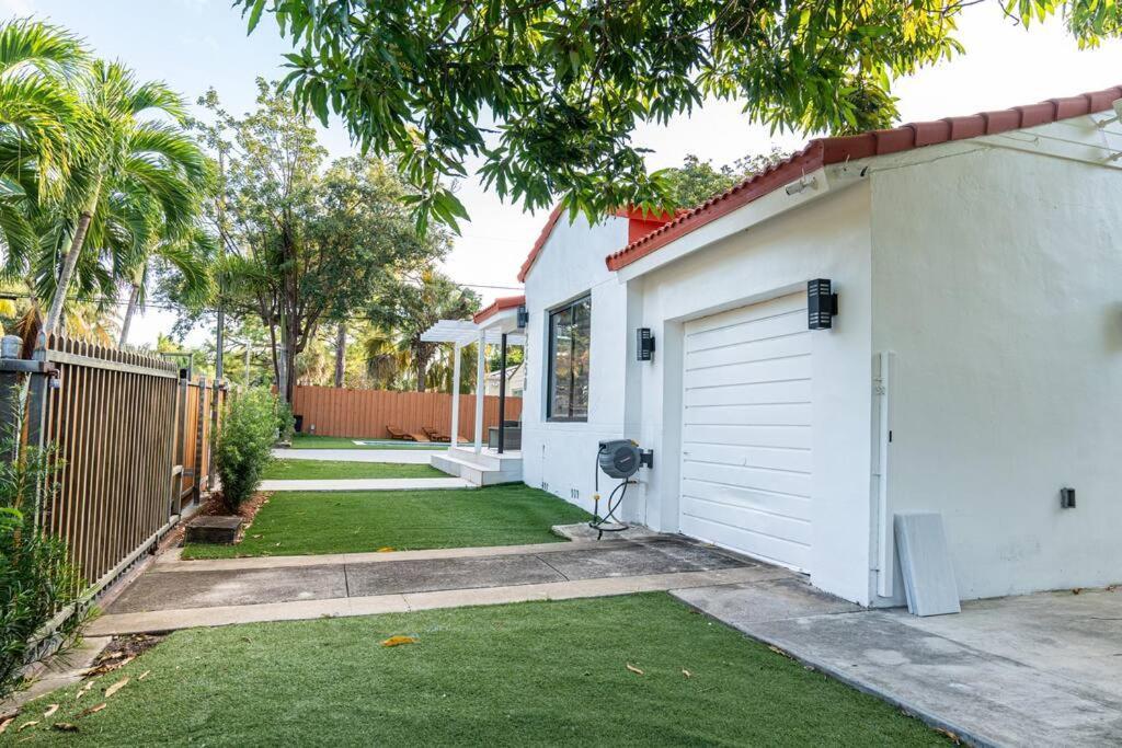 Вилла Luxury Retreat 3B ,2Ba Pool , Coral Gables Center Майами Экстерьер фото