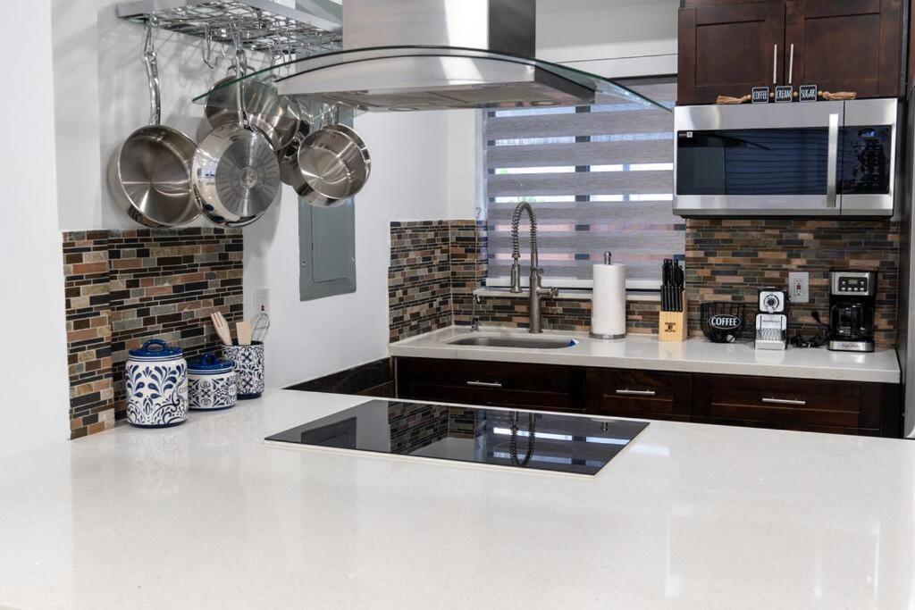 Вилла Luxury Retreat 3B ,2Ba Pool , Coral Gables Center Майами Экстерьер фото