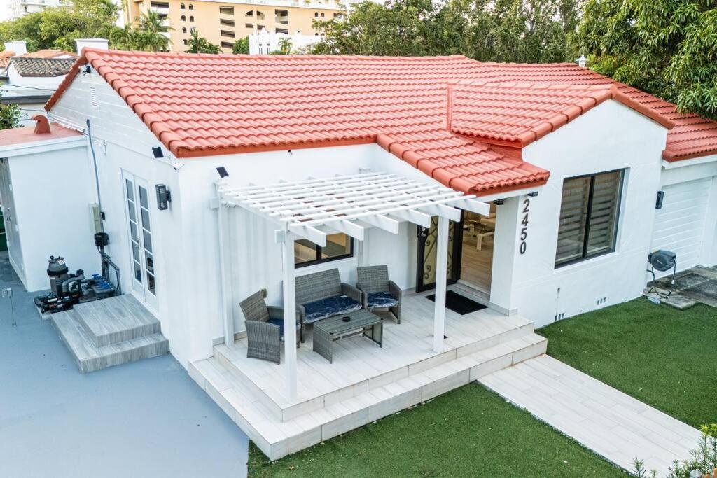 Вилла Luxury Retreat 3B ,2Ba Pool , Coral Gables Center Майами Экстерьер фото